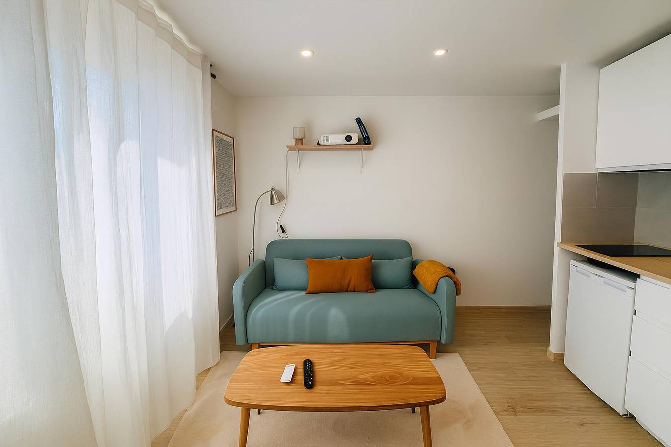 Appartement entier, Studio lumineux, centre-ville et plages Lorient in Lorient, Côte des Mégalithes