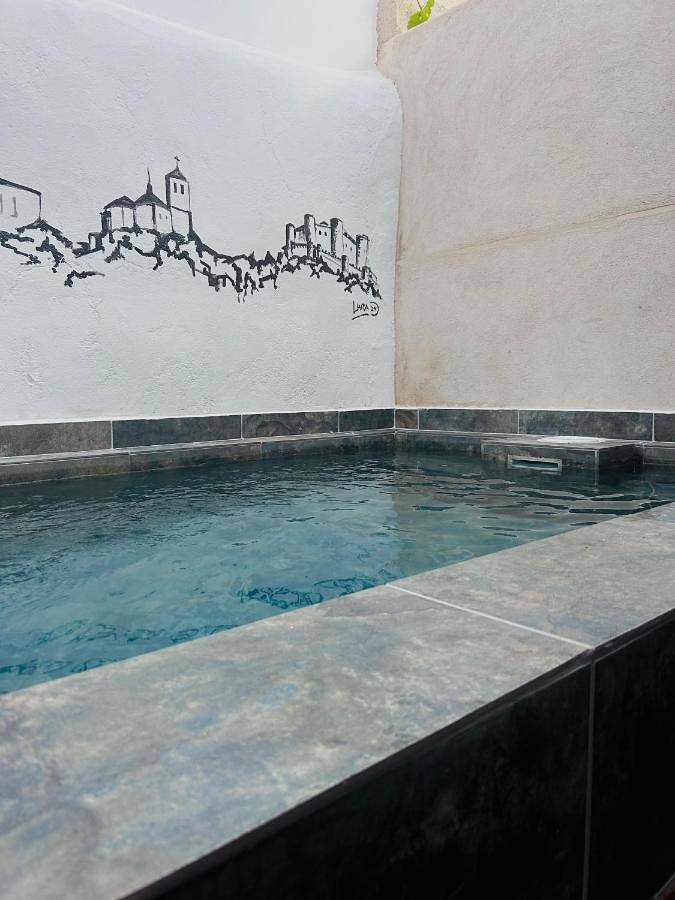 Casa rural con piscina para 10 personas, con jardín además de piscina y vistas en Provincia de Cuenca - 4