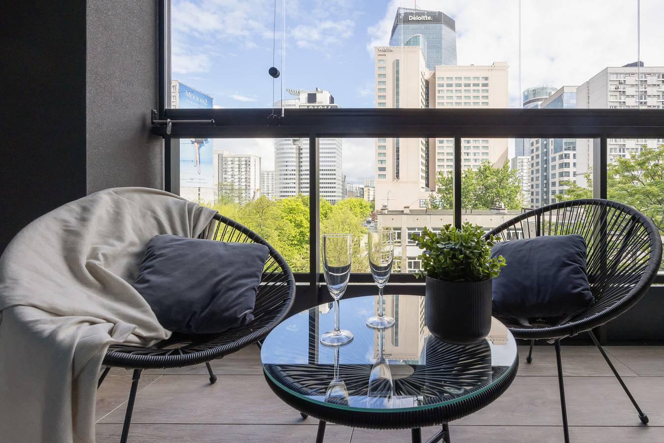 Ganze Wohnung, Ferienwohnung für 8 Personen mit Balkon/Terrasse in Warschau, Masowien