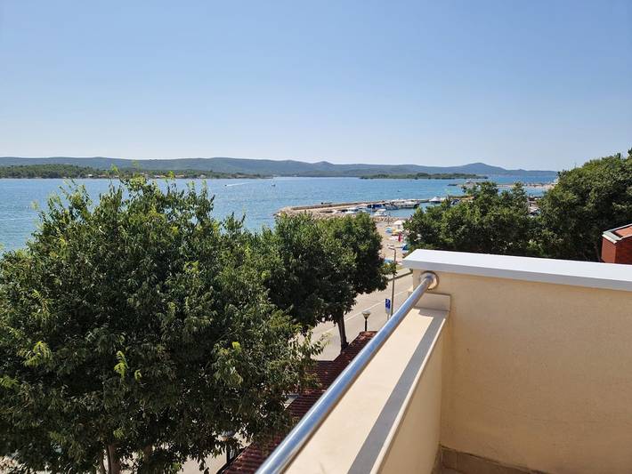 Ganze Wohnung, Seaside apartment Mirna in Općina Sveti Filip i Jakov, Zadar