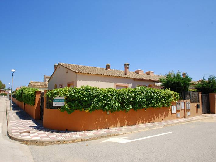 Ferienhaus für 4 Personen, mit Garten und Pool