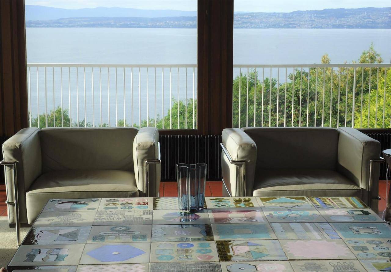 Evian villa with Lake Geneva views in 1960 mid-century modern style in Neuvecelle, Région de Thonon-les-Bains