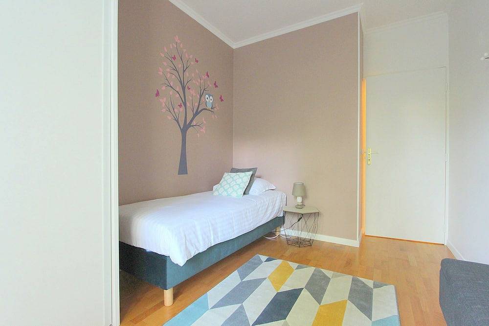 Appartement entier, Tage10 ~ Appartement/terrasse cozy 7 personnes Serris Val d'Europe Disneyland in Serris, Seine-et-Marne