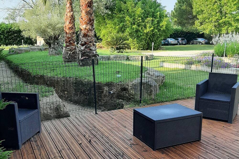 Appartement entier, Studio avec piscine in Bergerac, Périgord Pourpre