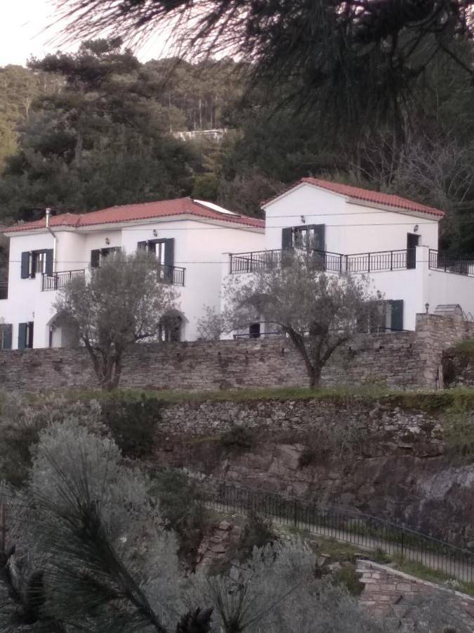 Gästehaus für 2 Personen, mit Ausblick und Garten sowie Balkon - 1