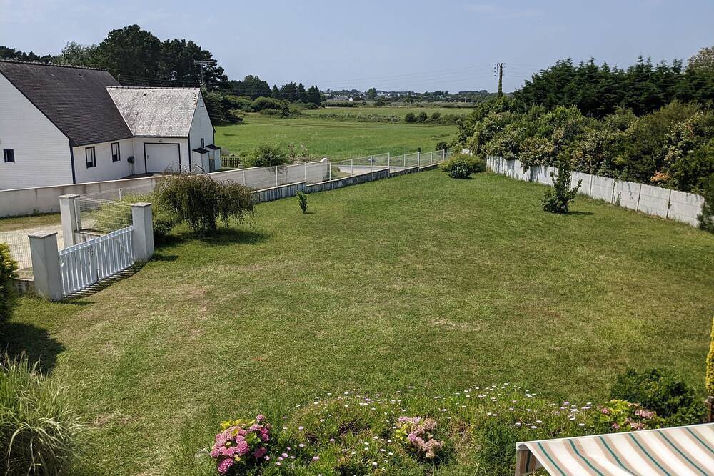 Spacious neo Breton 1 km from the beach in Loctudy, Côte de Cornouaille