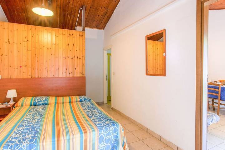 Bungalow für 4 Personen, mit Pool und Garten in Rosolina Mare - 2