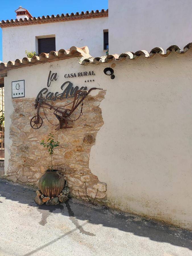 Casa de vacaciones para 13 personas, con Balcón y Terraza además de Jardín y Piscina en Provincia de Badajoz