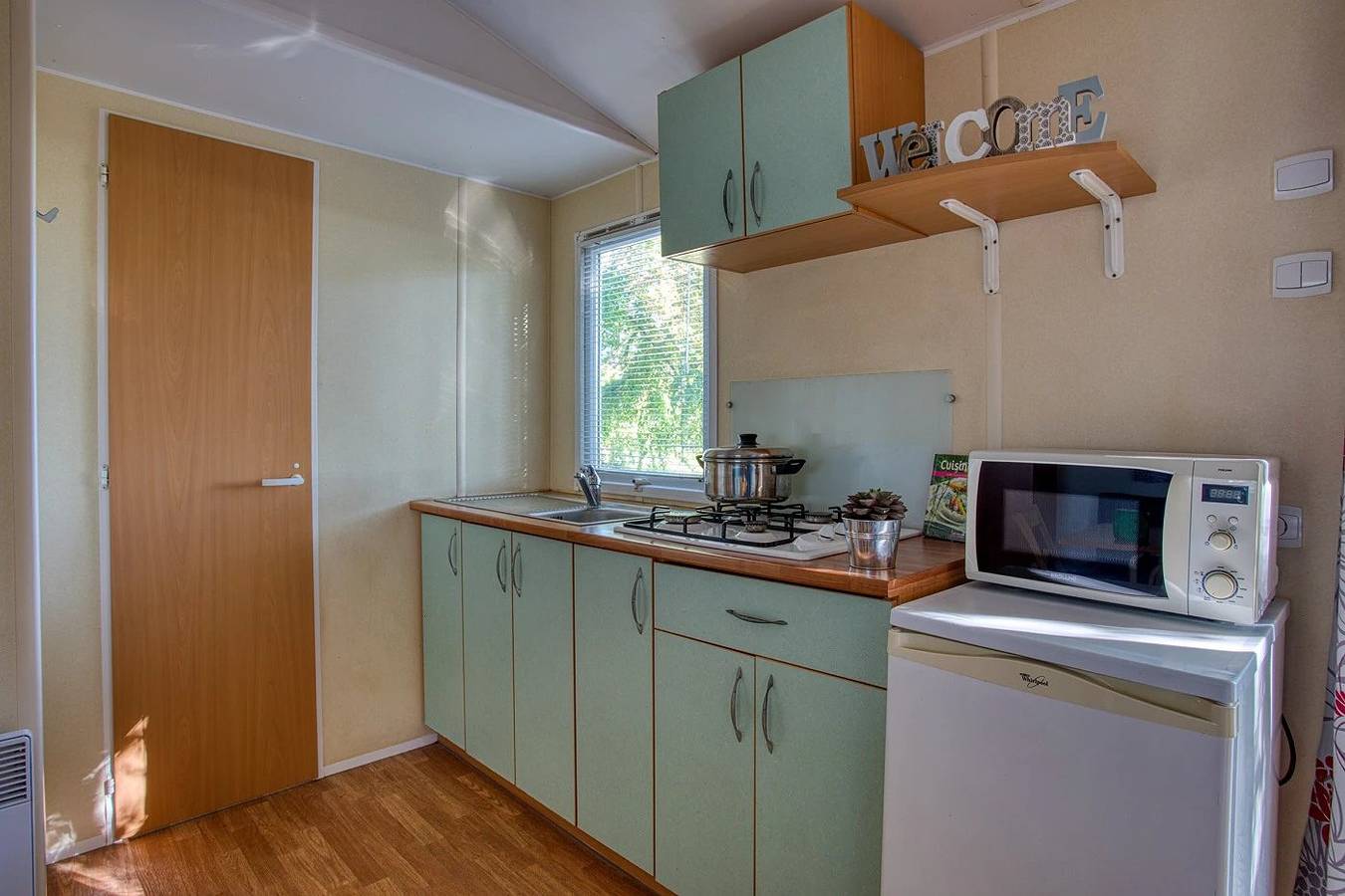 Camping 3 étoiles - Piscine - ccbeeii in Les Eyzies, Périgord Noir