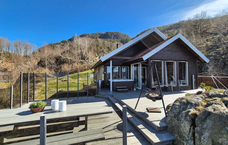 Ferienhaus für 8 Personen, mit Garten und Terrasse in Suldal - 2