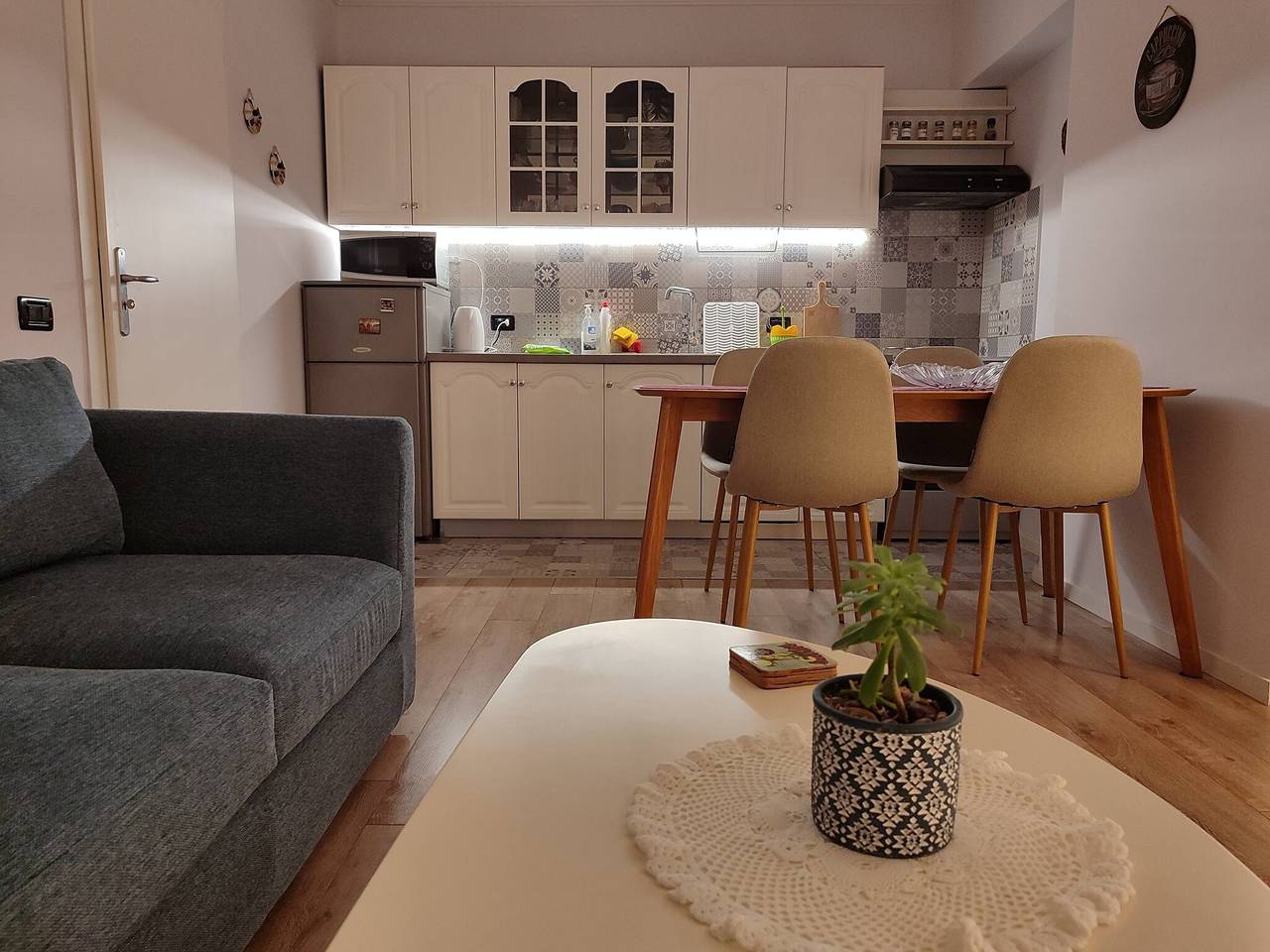 Ganze Wohnung, Gemütliche Wohnung & Tolle Lage in Tiranë, Albanien