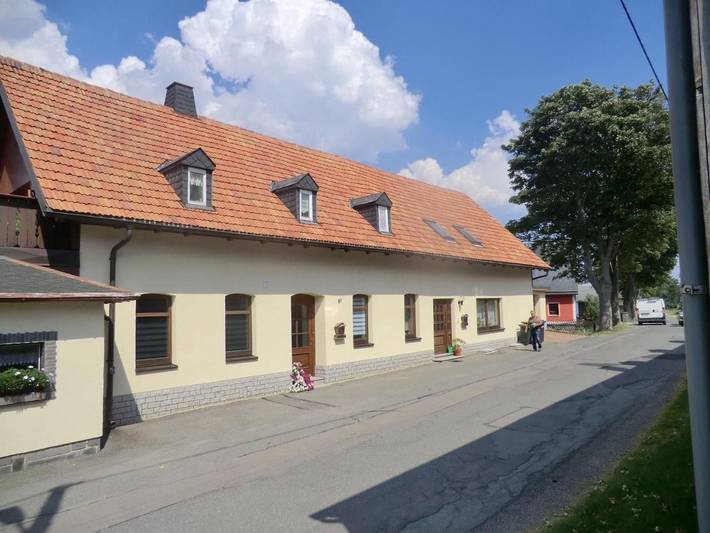 Ferienwohnung für 5 Personen, mit Garten und Sauna sowie Ausblick