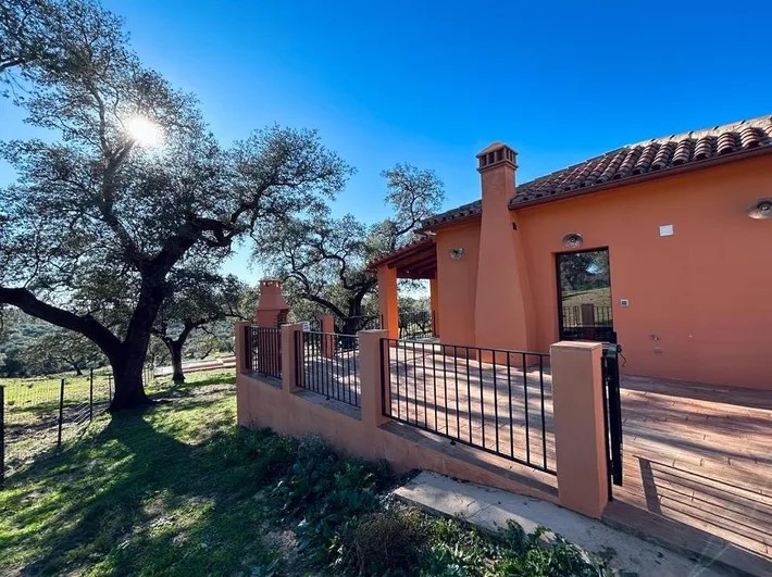 Casa rural para 6 personas, con vistas y piscina además de jardín y terraza, Se admiten mascotas - 1