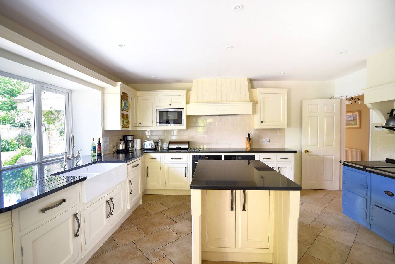 Manor Lodge in Burton Bradstock, Dorset