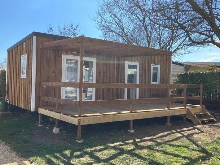 Location de vacances pour 5 personnes, avec jardin ainsi que vue et piscine à Saint-Remèze - 4