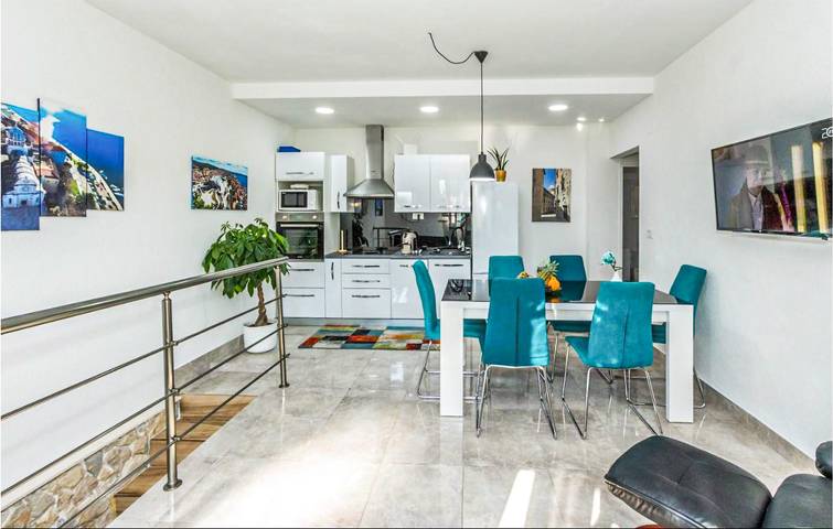 Ferienwohnung für 4 Personen, mit Sauna und Terrasse in Sibenik - 4