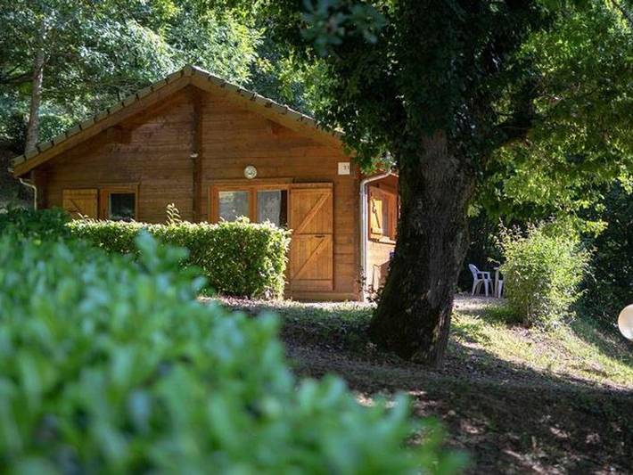Chalet pour 8 personnes, avec piscine et terrasse dans l' Aveyron