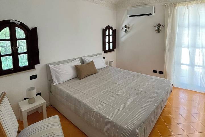 3-bedroom villa in wonderful Selva Piana-baia D'argento with Ac, Wifi in Mezzomonte, Sabaudia
