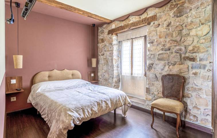 Apartamento inteiro, Apartamento 'La Tienda De Abajo' com Vista Montanha, Varanda e Wi-Fi in Soba (Espanha), Vale do Asón-Gándara