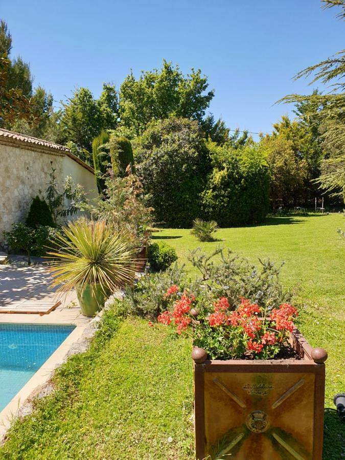 Chambre d’hôte pour 2 personnes, avec vue et sauna ainsi que jardin et piscine à Saint-Cannat - 2