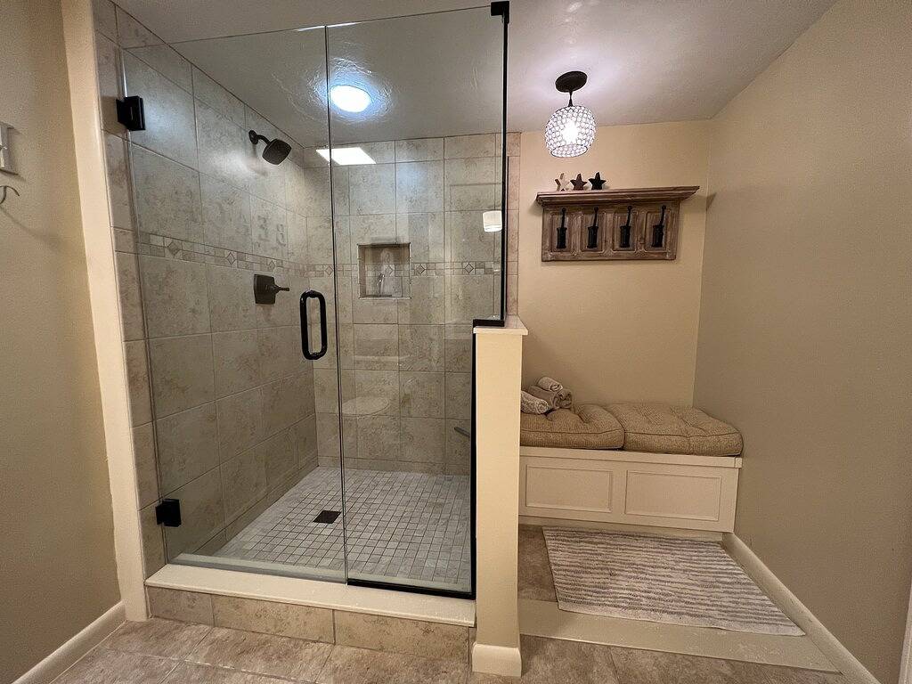 Ganze Wohnung, Wild Pines, Bonita Bay, Great 1st floor Corner Unit, Bldg A, Close to Amenities in Bonita Bay, Bonita Springs