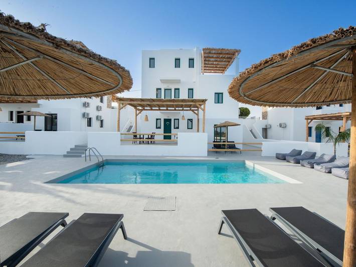 Ferienwohnung für 5 Personen, mit Balkon und Terrasse sowie Garten und Pool