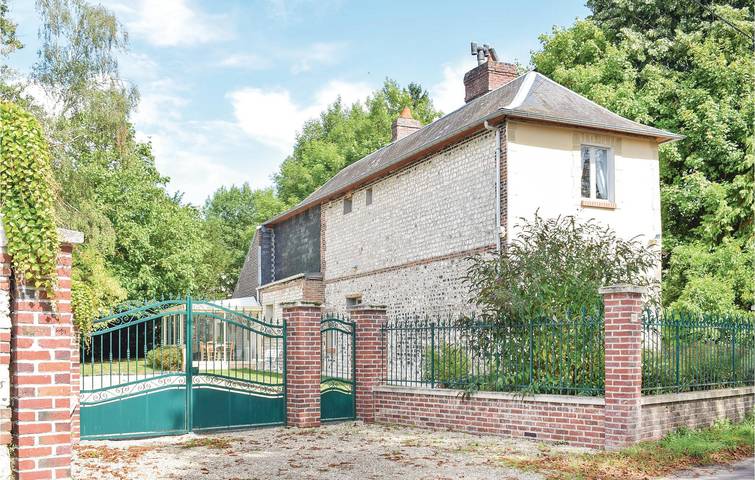 Location de vacances pour 6 personnes, avec Terrasse et Jardin à Sahurs