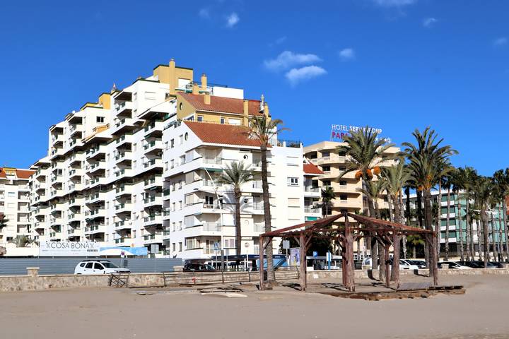 Apartamento entero, Peñiscola playa 1ª Linea con Aire 417 in Peñíscola, Costa del Azahar