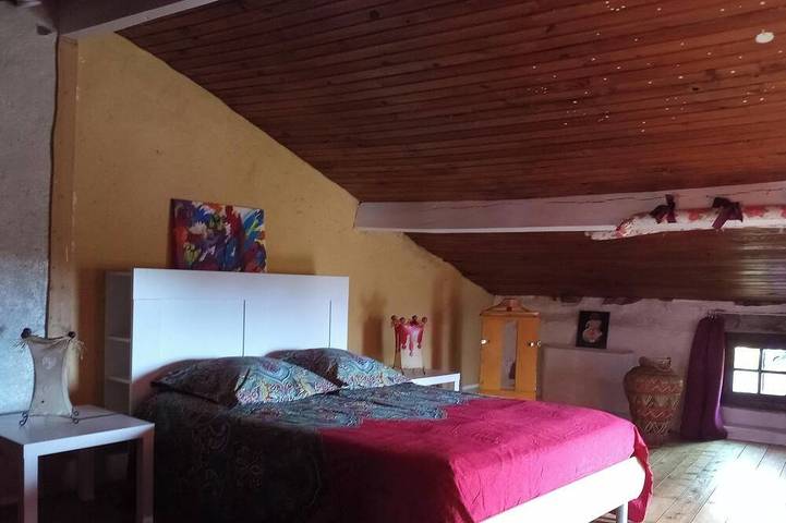 Location de vacances pour 2 personnes, avec terrasse et jardin à Volvic - 3
