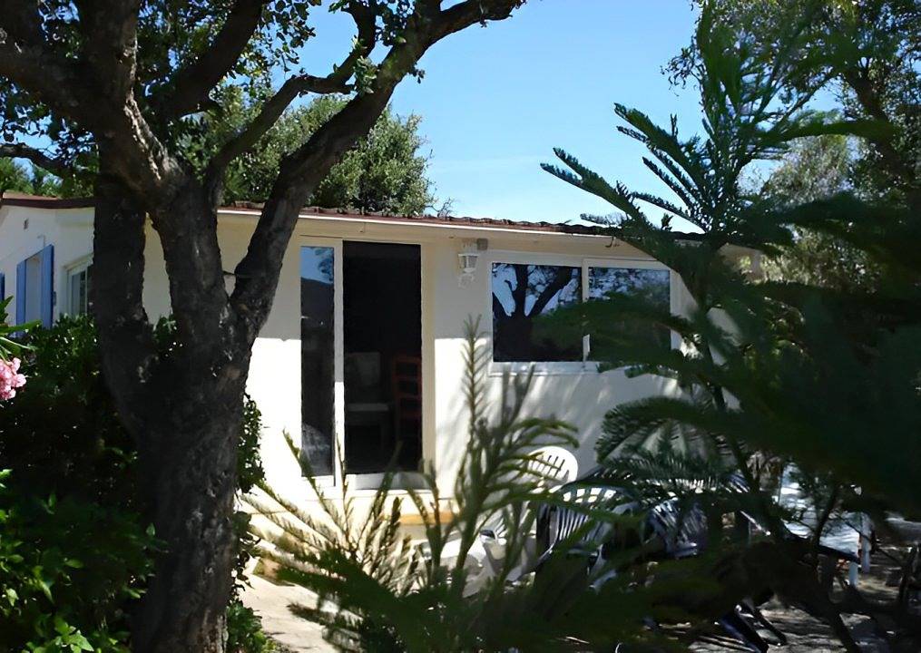 Chez Zabeth, maison climatisée, dans domaine privé avec piscines in Roquebrune-sur-Argens, Région de Draguignan