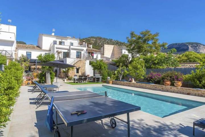 Casa de vacaciones para 12 personas, con piscina además de jardín y terraza - 1