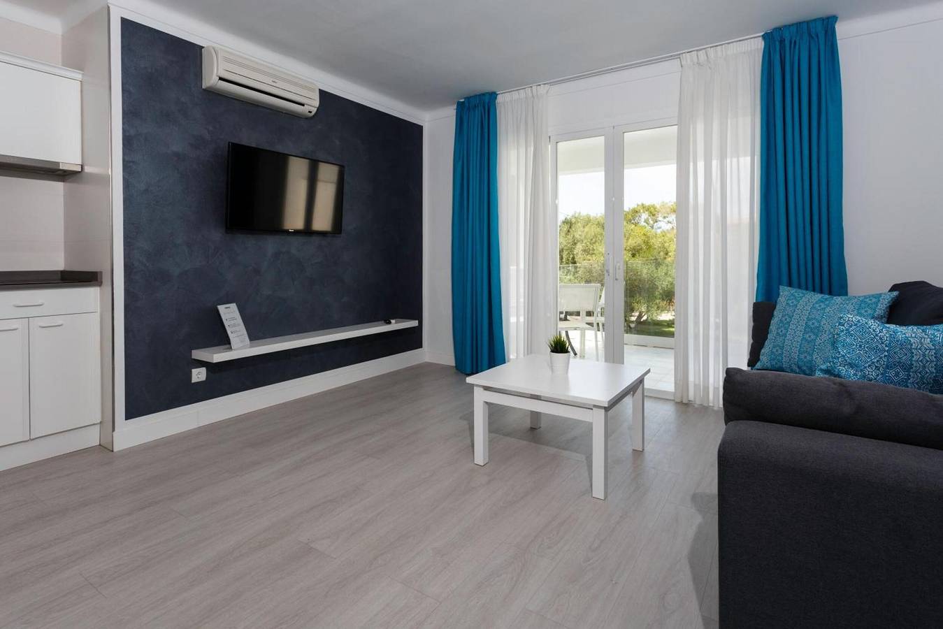 Appartement entier, Appartement « A 1 Chambre » avec piscine partagée, Wi-Fi et climatisation in Cala Serena, Felanitx