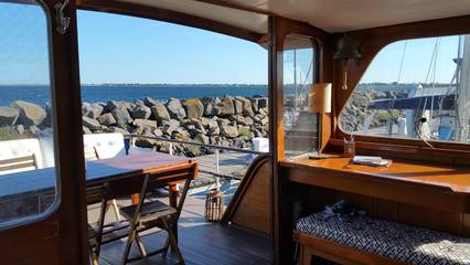 Bateau pour 4 personnes, avec balcon dans l' Hérault