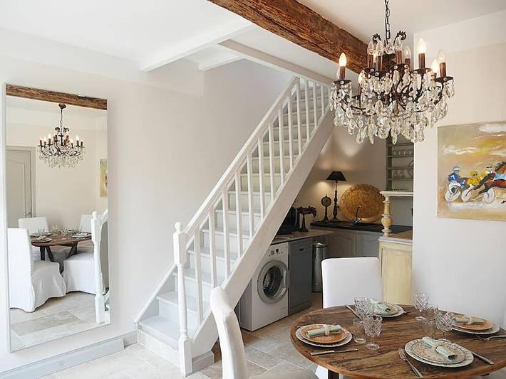 Gîte pour 5 personnes, avec jardin et piscine à Vignonet