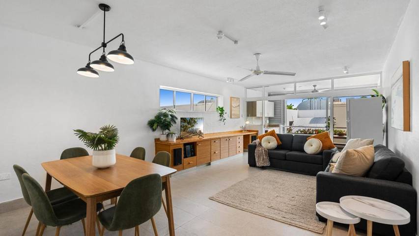 Ferienwohnung für 2 Personen, mit Balkon und Pool - 1
