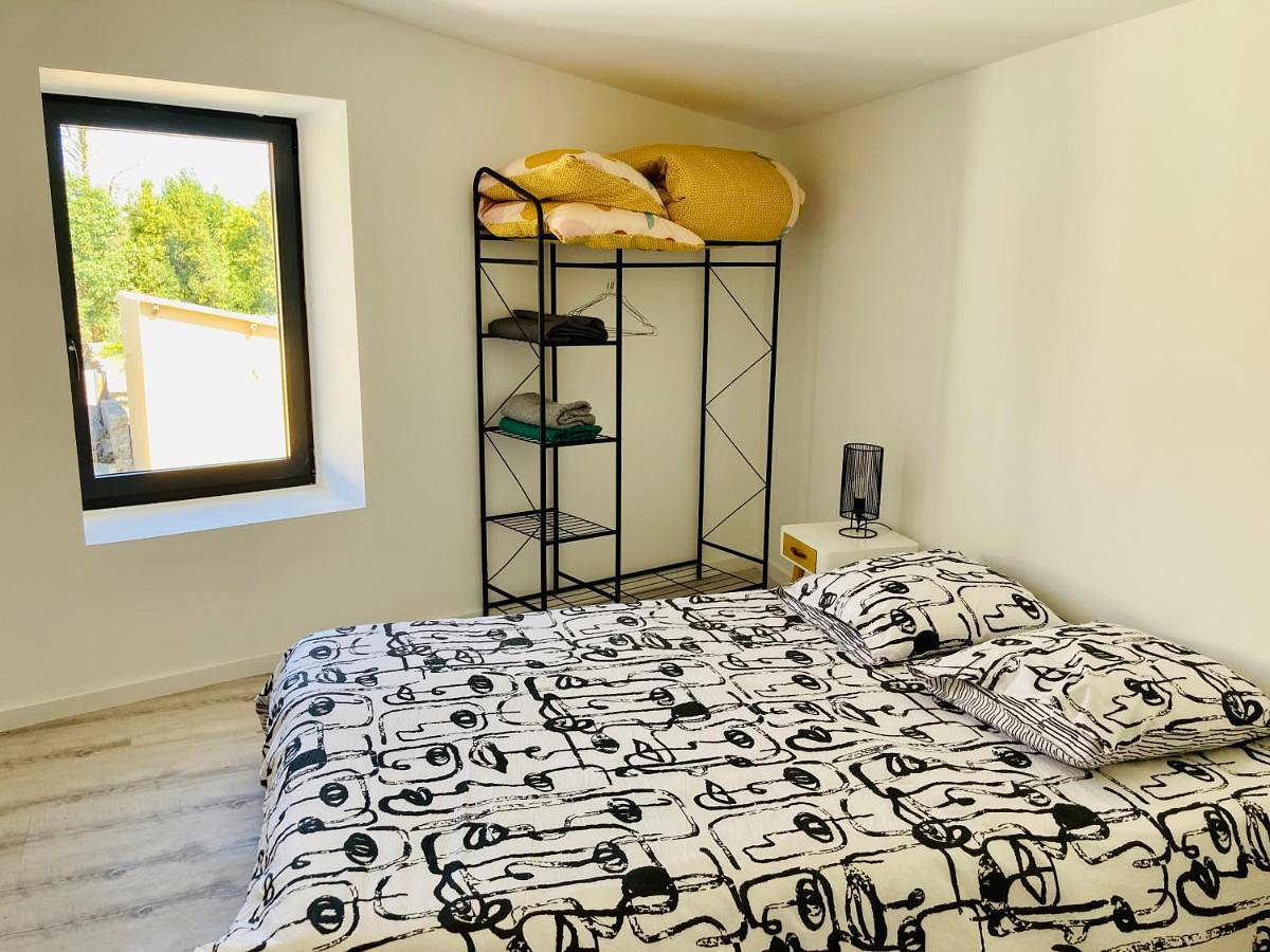Appartement entier, One-Bedroom Apartment in Fougeré, Région de La Roche-sur-Yon