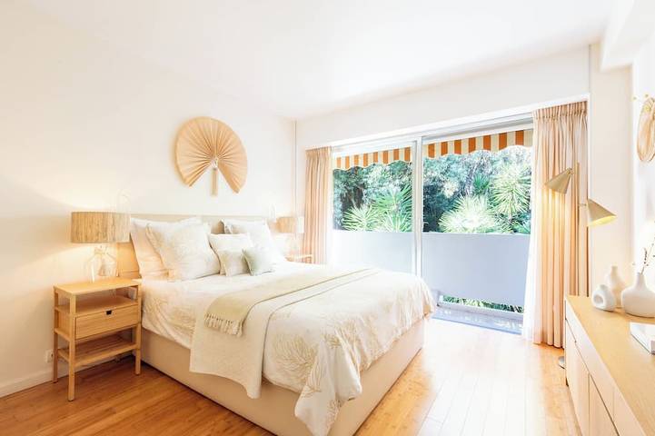Entire apartment, Côte d’Azur, Sea View, Tennis, Beach Access in Vallauris, Mediterranean Coast (France)