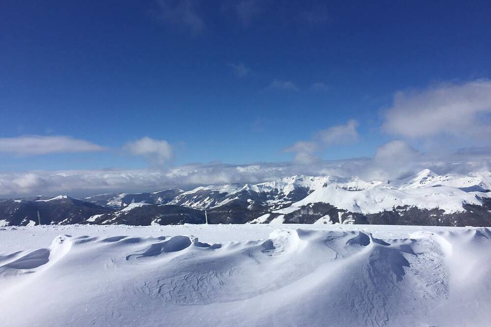Ganze Wohnung, 6-person duplex apartment Super Lioran In the heart of the resort Covered parking in Le Lioran, Laveissière