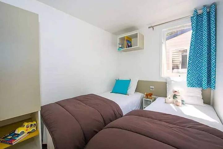 Mobil home pour 6 personnes à Sainte-Catherine-de-Fierbois - 3