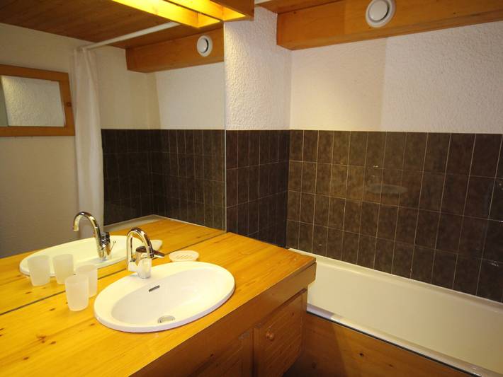 Chalet pour 7 personnes, avec balcon, animaux acceptés à Les Saisies - 3