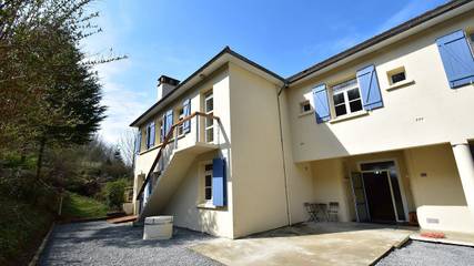 Cottage pour 6 personnes, avec jardin ainsi que balcon et piscine dans Cuzy