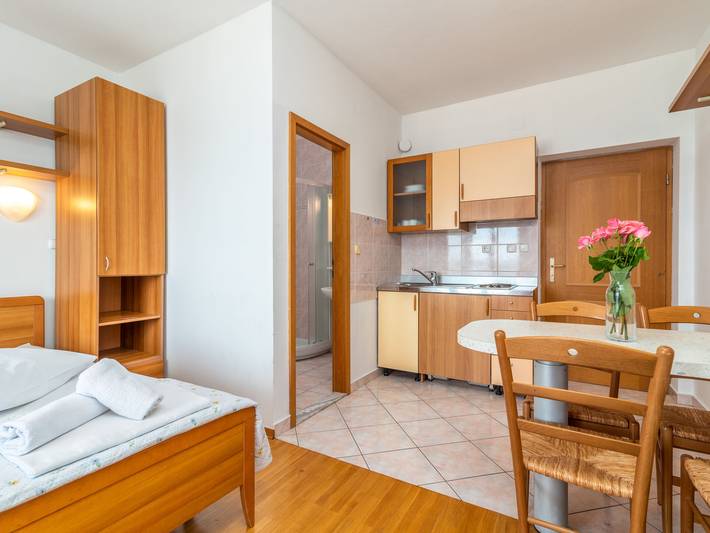 Ferienwohnung für 2 Personen, mit Balkon in Dalmatien - 4