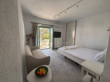 Gîte pour 2 personnes, avec jardin et vue à Afitos