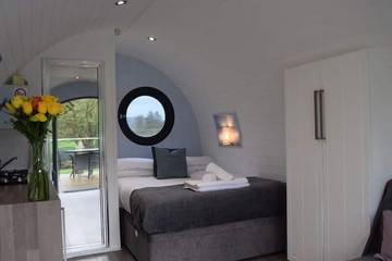 Glamping for 2 People in Llandovery, Carmarthenshire, Photo 3