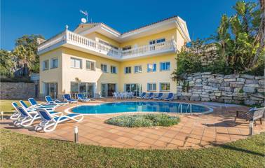 Ferienhaus für 17 Personen, mit Pool und Terrasse, mit Haustier in Lloret de Mar