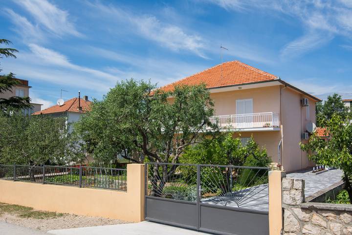 Vakantiewoning voor 4 personen, met tuin en uitzicht in Biograd na Moru