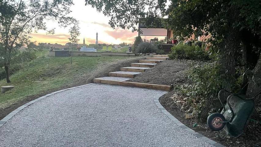 Appartement de vacances pour 4 personnes, avec Terrasse ainsi que Jardin et Vue