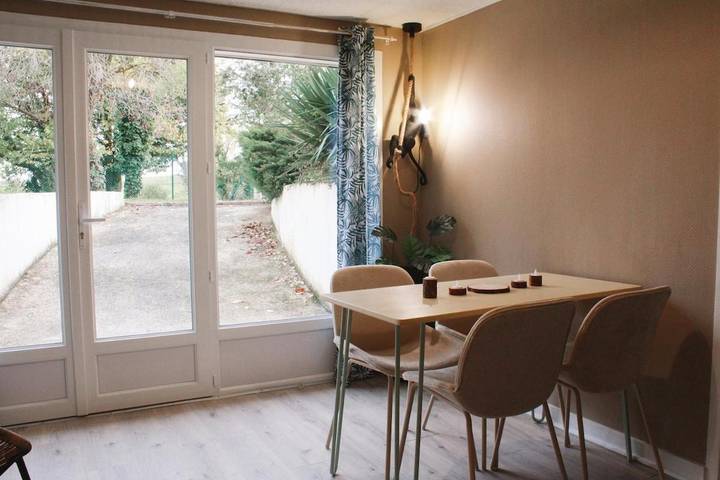 Appartement de vacances pour 4 personnes, avec Terrasse ainsi que Jardin et Vue