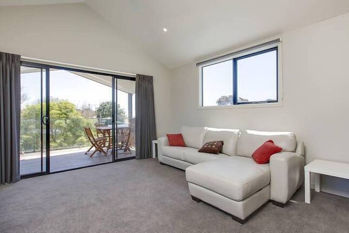 Holiday rental for 4 people, with hot tub and balcony in Mount Martha