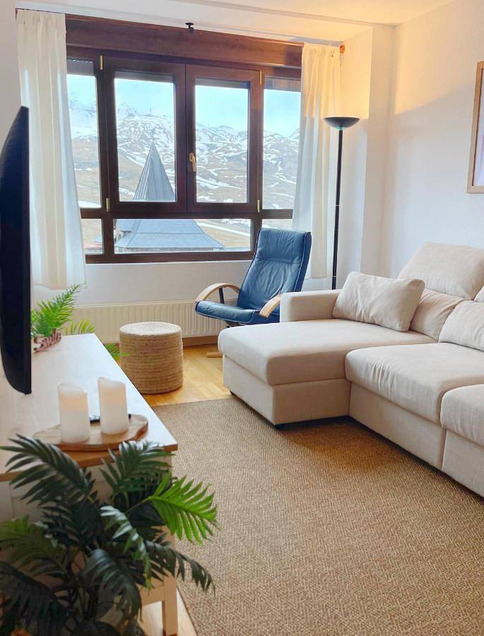 Apartamento de vacaciones para 5 personas, con vistas y piscina - 1